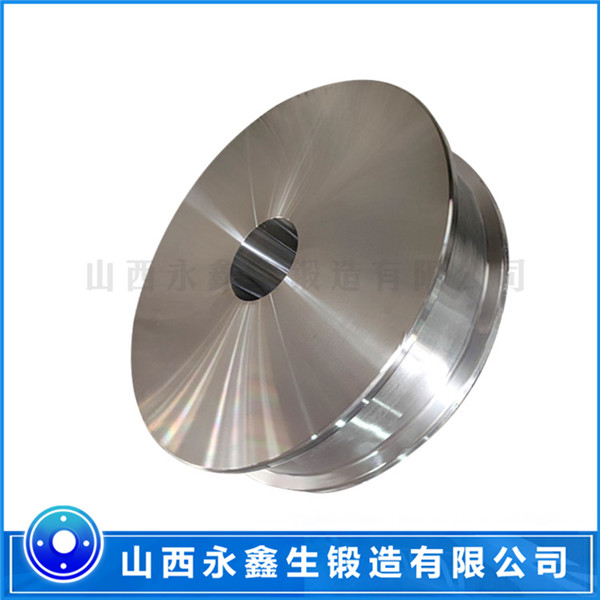 42CrMo水泥机械轮毂锻件