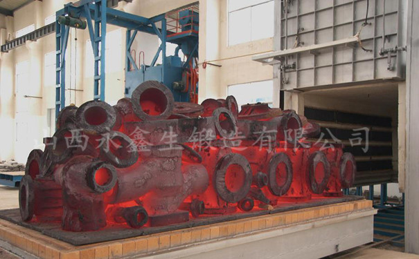 锻造厂使用天然气加热炉对锻件产品正火处理